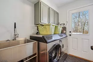 7 Hemlock Ln, Roxbury Township, NJ 07836 - Photo 20