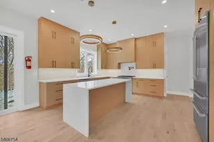 5 Locust Pl, Livingston, NJ 07039 - Photo 10