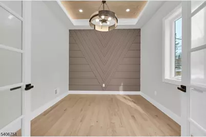 5 Locust Pl, Livingston, NJ 07039 - Photo 8