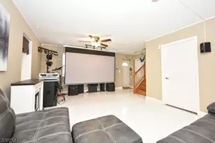 1071 Co Rd 521, Stillwater, NJ 07860 - Photo 8