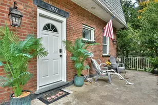 1071 Co Rd 521, Stillwater, NJ 07860 - Photo 2