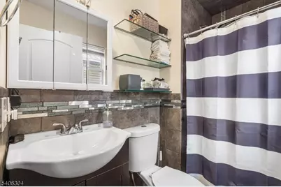 128 Baltimore Ave, Hillside, NJ 07205 - Photo 36