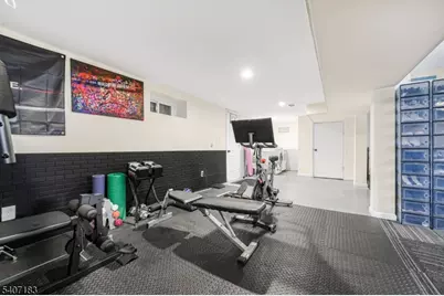 1322 Glendale Pl, Union Township, NJ 07083 - Photo 18