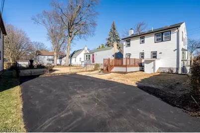 21 A Lombardy Pl, Maplewood, NJ 07040 - Photo 32