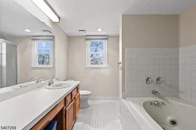 49 Boulder Run Rd, Paterson, NJ 07501 - Photo 22