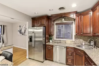 196 Russell Ave, Rahway, NJ 07065 - Photo 14