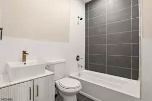 67 Brookdale Ave, Newark, NJ 07106 - Photo 14