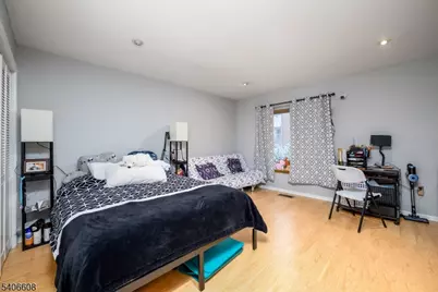 900 Valley Rd #D1O, Clifton, NJ 07013 - Photo 8