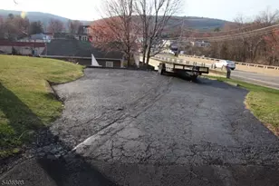 31 Ringwood Ln, West Milford, NJ 07421 - Photo 14