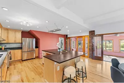 16 Lynn Dr, Clifton, NJ 07013 - Photo 12