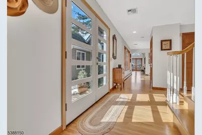 68 High Point Rd, Bloomingdale, NJ 07403 - Photo 8