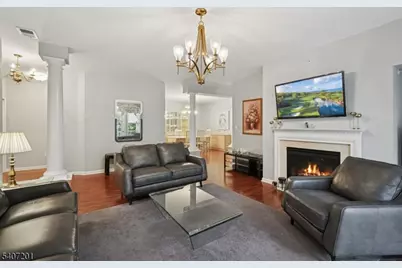 806 Holly Lane #806, Cedar Grove Twp., NJ 07009 - Photo 8