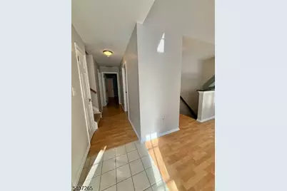 2710 Packer Ct, Bridgewater, NJ 08807 - Photo 12