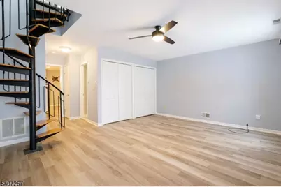 20 Augusta Dr Unit #5, Vernon, NJ 07462 - Photo 8