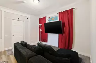 106 Wegman Parkway, Jersey City, NJ 07305 - Photo 10