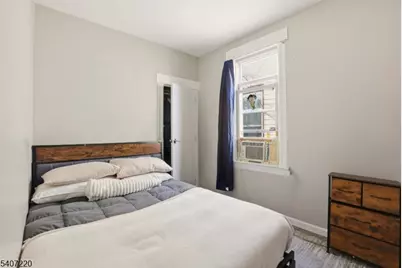 106 Wegman Pkwy, Jersey City, NJ 07305 - Photo 20