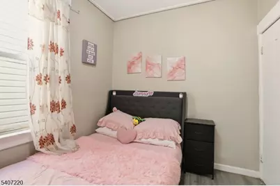 106 Wegman Pkwy, Jersey City, NJ 07305 - Photo 18