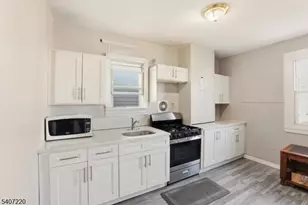 106 Wegman Parkway, Jersey City, NJ 07305 - Photo 22