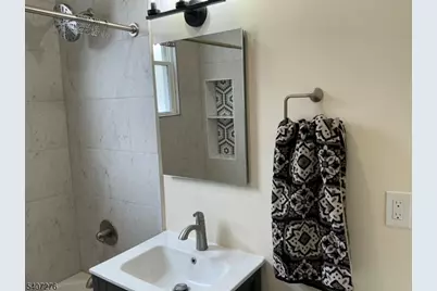 176 Weequahic Ave #1, Newark, NJ 07112 - Photo 22