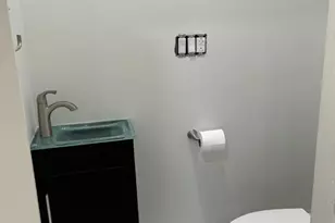 176 Weequahic Ave, Newark, NJ 07112 - Photo 14