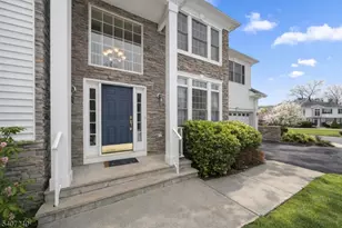 48 Bovensiepen Ct, Roseland, NJ 07068 - Photo 2