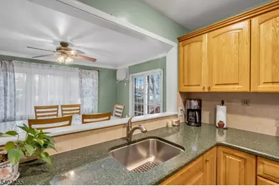 925 Woodland Ave, Union Township, NJ 07083 - Photo 10