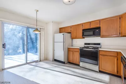 703 Porter Way, Bridgewater, NJ 08807 - Photo 8