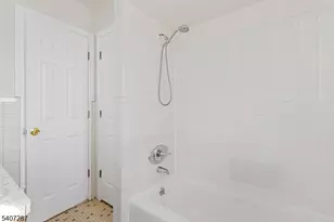 145 Arnot St Apt, Lodi, NJ 07644 - Photo 18