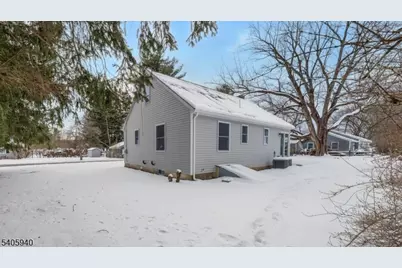 116 W Sunset Blvd, Andover Township, NJ 07860 - Photo 30