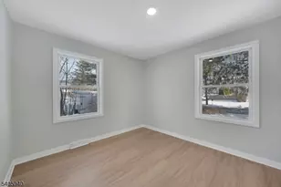 116 W Sunset Blvd, Andover Township, NJ 07860 - Photo 14