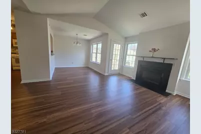 11 Evergreen Dr #64, Clifton, NJ 07014 - Photo 2