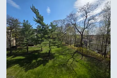 11 Evergreen Dr #64, Clifton, NJ 07014 - Photo 16