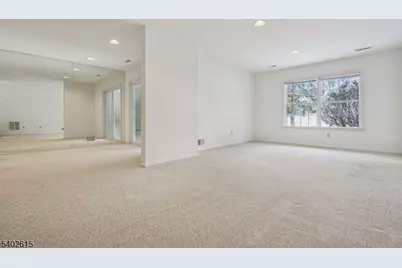 108 Kent Dr, Roseland, NJ 07068 - Photo 30