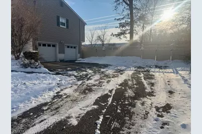 9 Windsor Dr, Jefferson Township, NJ 07438 - Photo 12