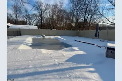 9 Windsor Dr, Jefferson Township, NJ 07438 - Photo 6