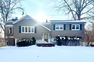 9 Windsor Dr, Jefferson Township, NJ 07438 - Photo 1