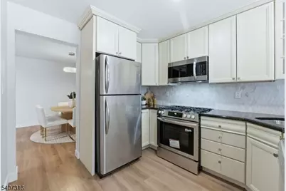 71 Washington Ct, Montville Township, NJ 07082 - Photo 12