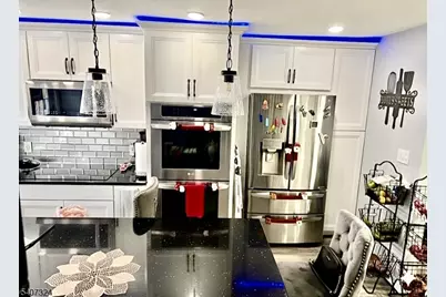 20 Lake St, Belleville, NJ 07109 - Photo 10