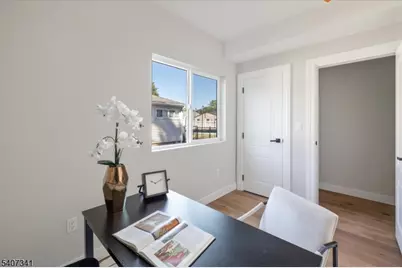 27 Sullivan Dr, Emerson, NJ 07630 - Photo 14