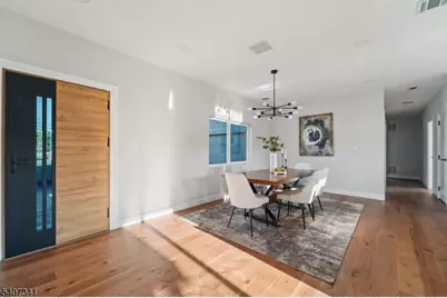 27 Sullivan Dr, Emerson, NJ 07630 - Photo 4