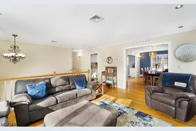 7 Mulberry Ln, Hampton Township, NJ 07860 - Photo 6