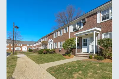 40B Meadowbrook Pl #B, Maplewood, NJ 07040 - Photo 1