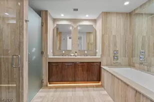 1200 Ave at Port Imperial, Weehawken Twp., NJ 07086 - Photo 16