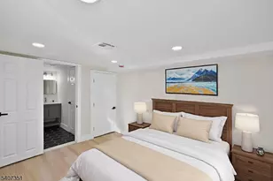 715 Stuyvesant Ave, Lyndhurst Township, NJ 07071 - Photo 28