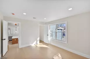 715 Stuyvesant Ave, Lyndhurst Township, NJ 07071 - Photo 20