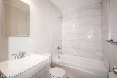 31 Aberdeen Ct, Haledon, NJ 07508 - Photo 10