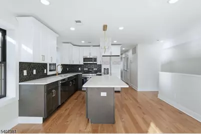 747 S 11th St, Newark, NJ 07103 - Photo 26