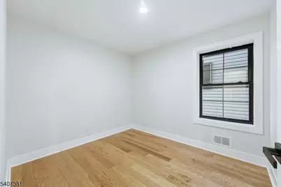 747 S 11th St, Newark, NJ 07103 - Photo 12