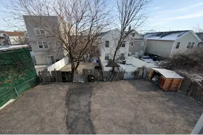 48 Holland St, Newark, NJ 07103 - Photo 26