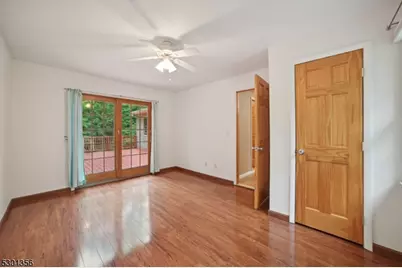 129 Camp Trl, Hopatcong, NJ 07821 - Photo 10